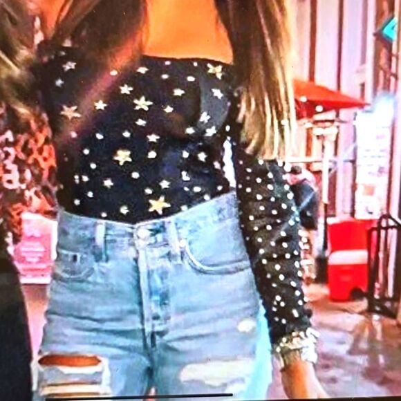 Lovers + Friends Tops - Lovers + Friends off the shoulder Body suit S